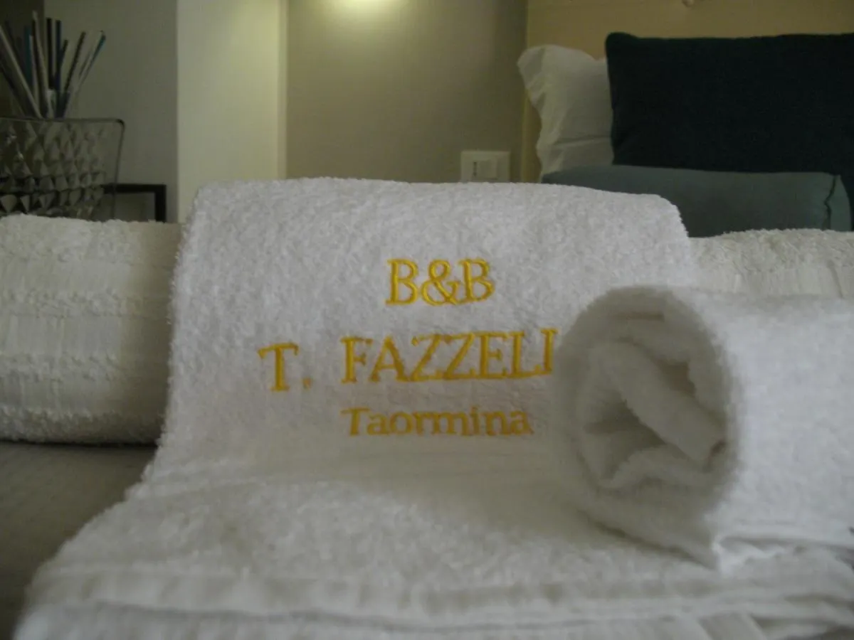 住宿加早餐酒店 Bed&Bed Tommaso Fazzello Only Rooms 陶尔米纳 意大利